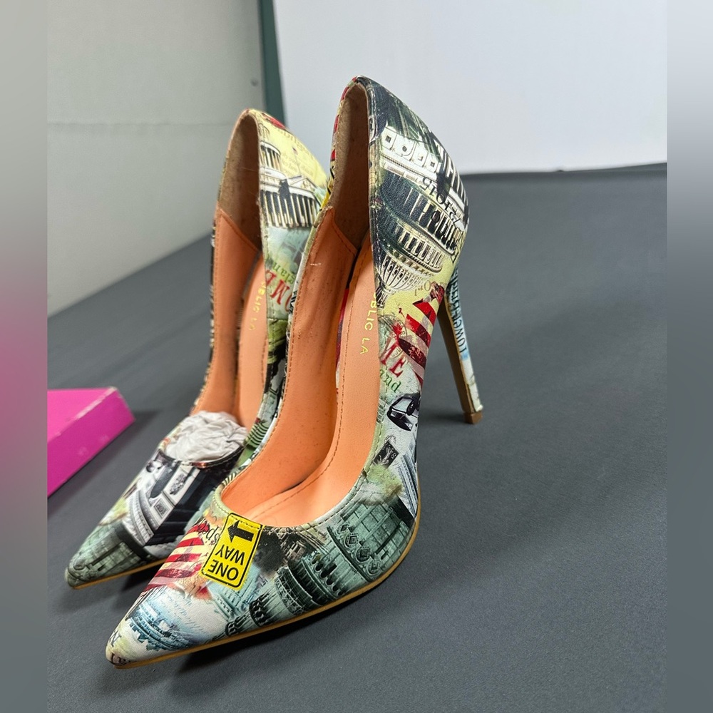 Shoe Republic LA Graphic Print Heels P0050